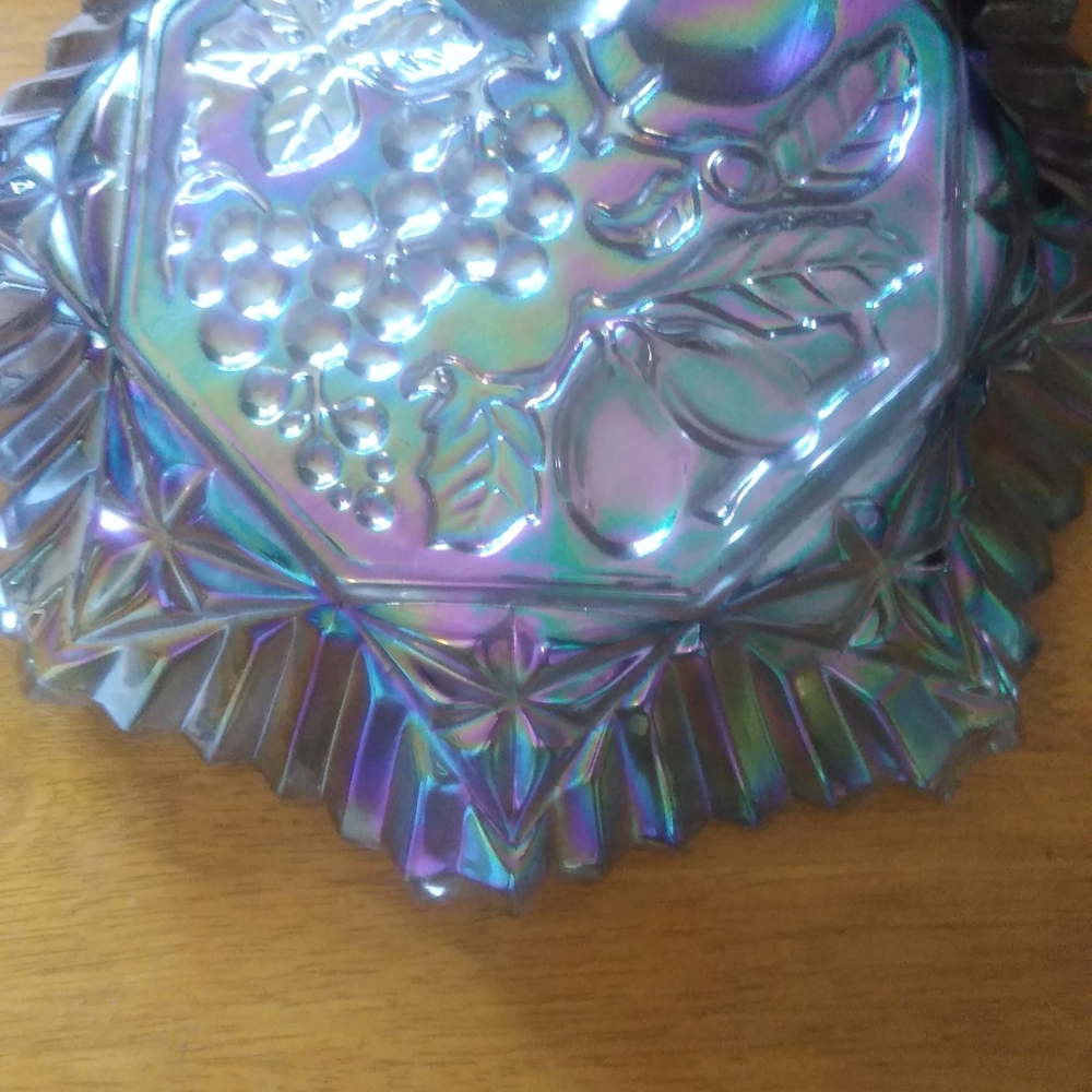 Iridescent Glass Fruit Bowl - Picture 2 of 4